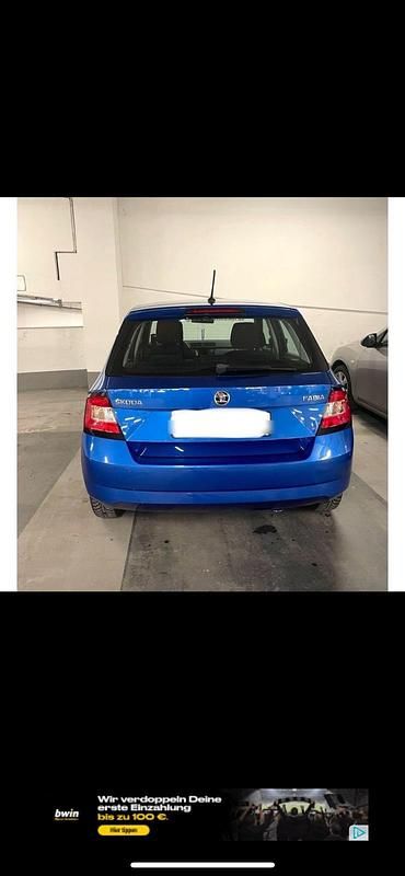 Gebraucht Skoda Fabia 90 PS (66 kW) 2016 Blau Kleinwagen