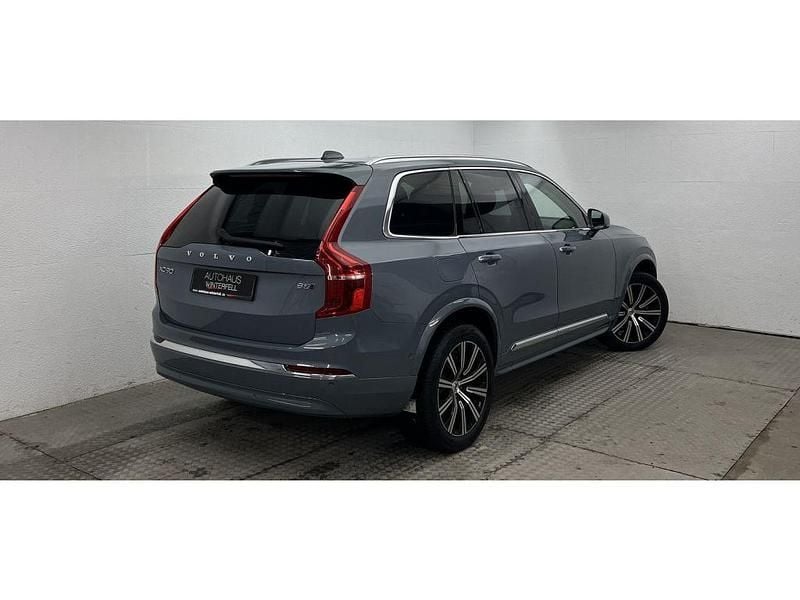 Gebraucht Volvo XC90 235 PS (172 kW) 2023 Thunder grey (metallic) SUV