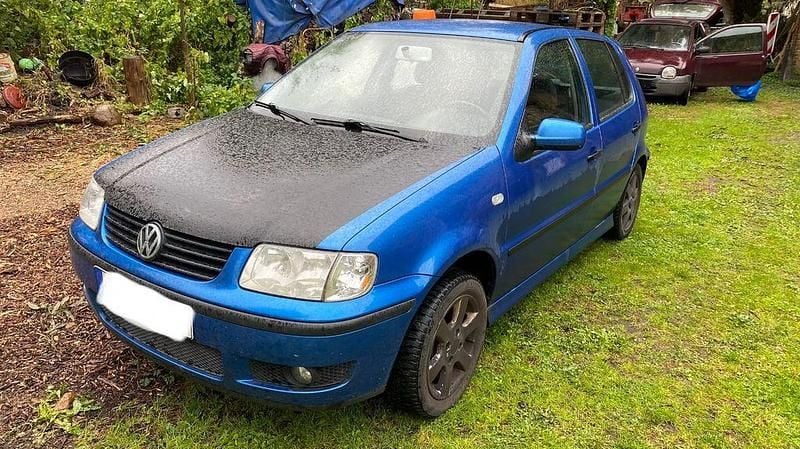 Blau Gebraucht 2000 VW Polo Limousine | 540 € (Guter Preis) - Bild 1/1