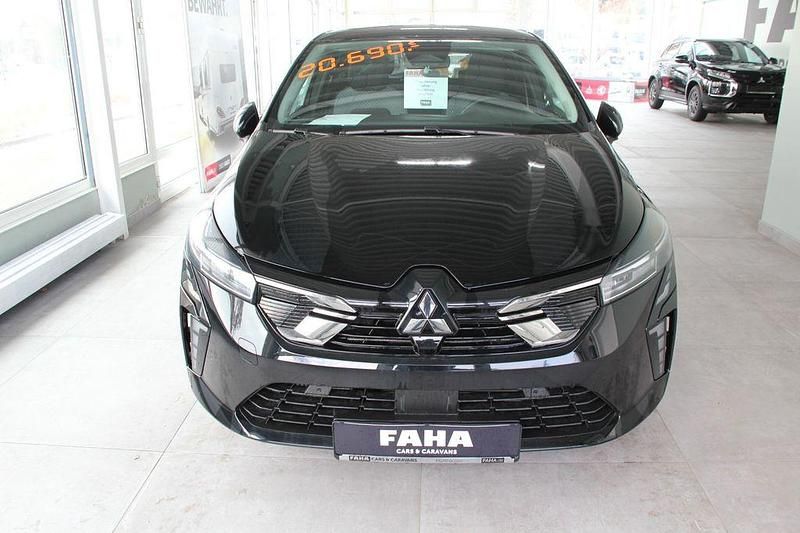 Neu Mitsubishi Colt Plus 91 PS (66 kW) 2025 Schwarz Limousine