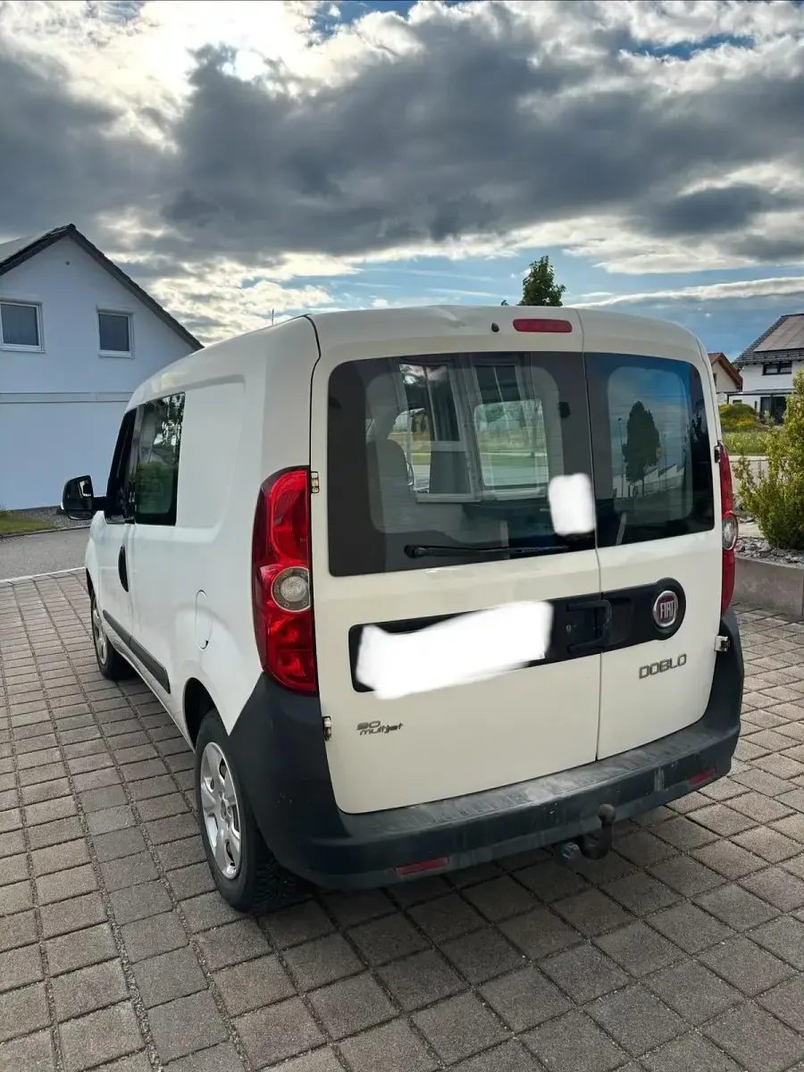 Gebraucht Fiat Doblò 90 PS (66 kW) 2012 Weiß Van / Kleinbus