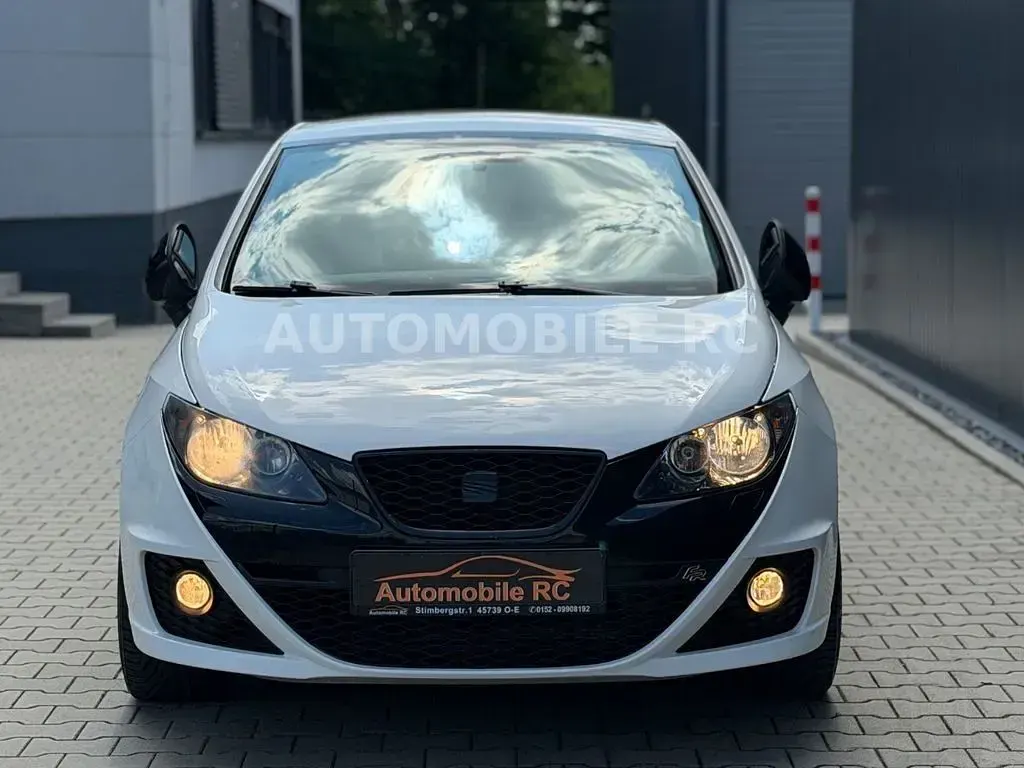 Gebraucht Seat Ibiza 143 PS (105 kW) 2011 Weiß Kleinwagen