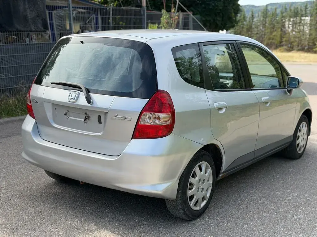 Gebraucht Honda Jazz LS 83 PS (61 kW) 2005 Silber Kleinwagen
