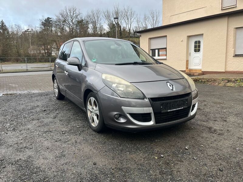 Grau Gebraucht 2010 Renault Scénic III Dynamique Van / Kleinbus | 3.300 € (Guter Preis) - Bild 1/4