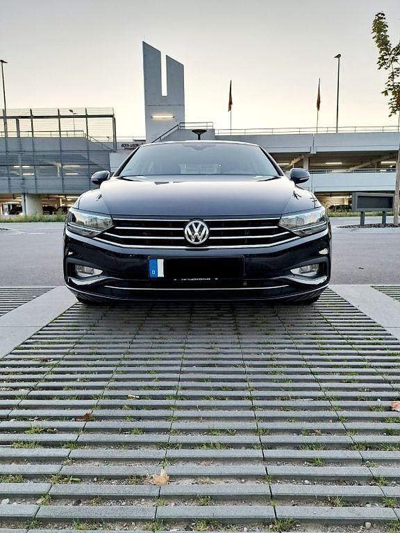 Gebraucht VW Passat Business 190 PS (139 kW) 2020 Schwarz Limousine