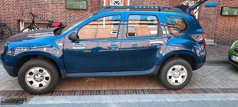 Blau Gebraucht 2016 Dacia Duster SUV | 9.999 € - Bild 1/4