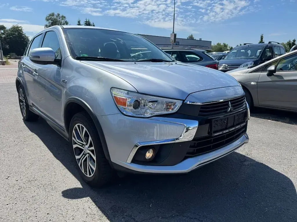 Gebraucht Mitsubishi ASX Diamant Edition 117 PS (86 kW) 2017 Silber SUV