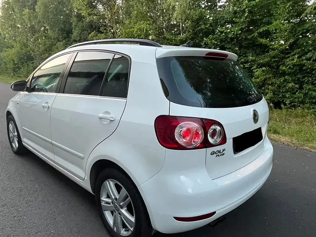 Gebraucht VW Golf Plus Cross Match 122 PS (89 kW) 2012 Weiß Van / Kleinbus