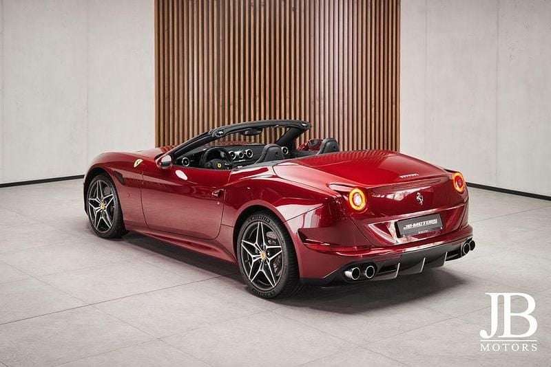 Gebraucht Ferrari California 560 PS (411 kW) 2015 Rot Cabrio
