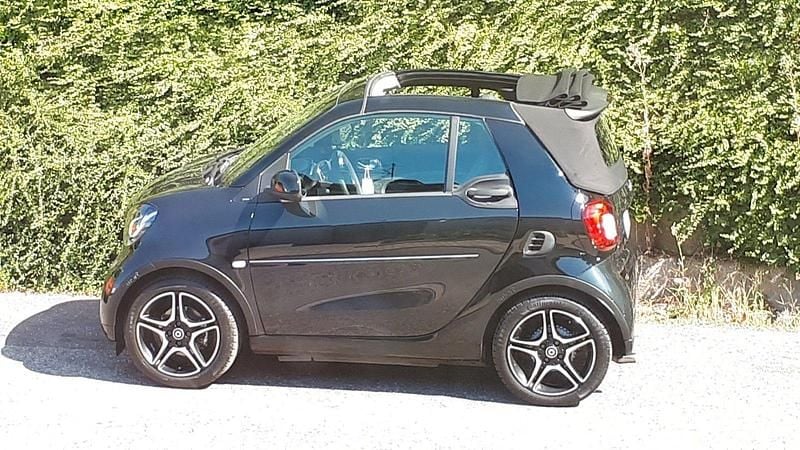 Schwarz Gebraucht 2016 Smart ForTwo Coupé Prime Cabrio | 12.500 € (Guter Preis) - Bild 1/4