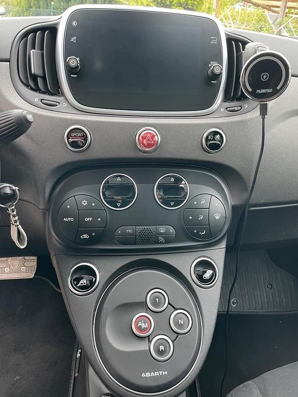 Gebraucht Abarth 595 Competizione 180 PS (132 kW) 2017 Gelb Kleinwagen