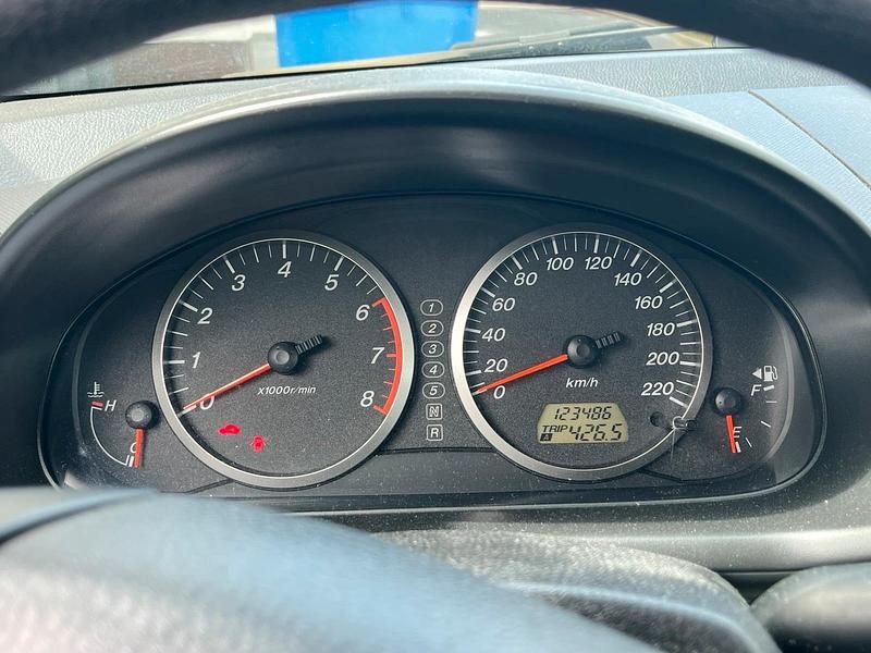 Blau Gebraucht 2004 Mazda 2 Kleinwagen | 1.500 € (Guter Preis) - Bild 1/4