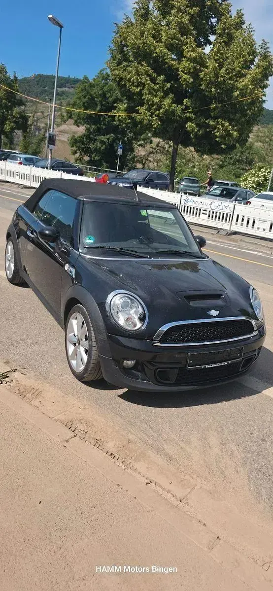 Käytetty Mini Cooper S Cabriolet 184 HP (135 kW) 2011 Musta Avoauto