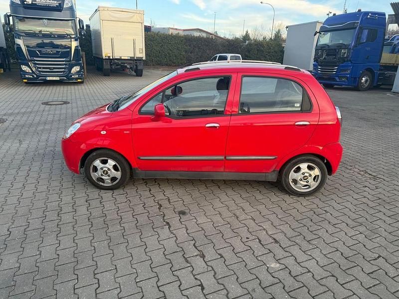 Gebraucht Chevrolet Matiz 60 PS (44 kW) 2009 Rot Kleinwagen