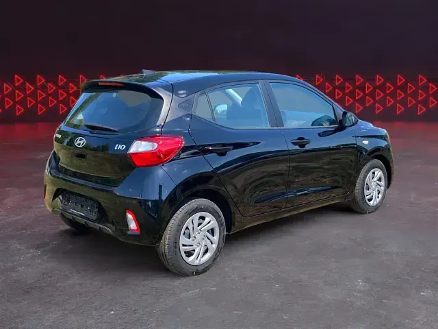 Neu Hyundai i10 Select 63 PS (46 kW) 2025 Phantom black / met Kleinwagen