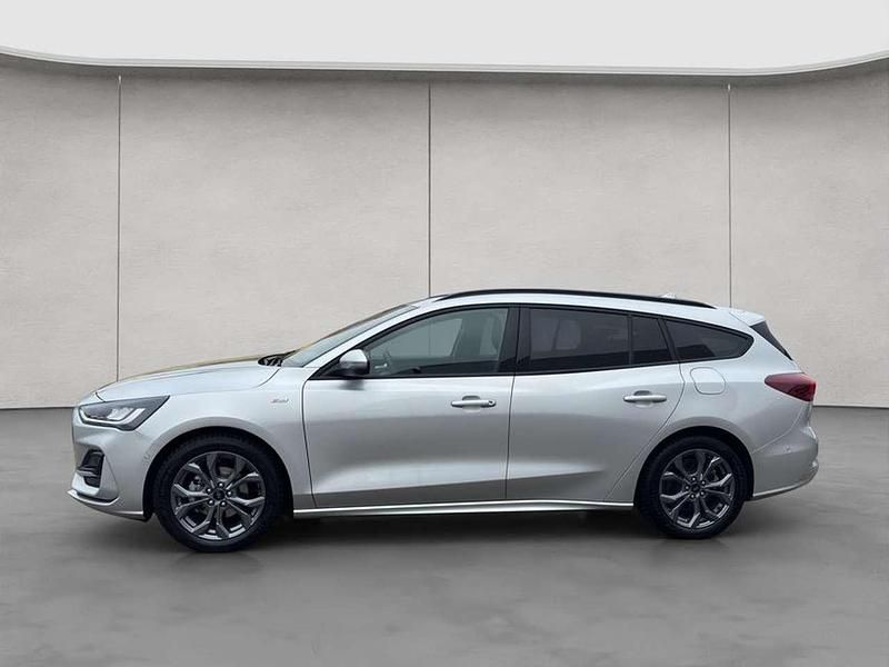 Gebraucht Ford Focus ST-Line X 125 PS (91 kW) 2023 Moondust silber metallic Kombi