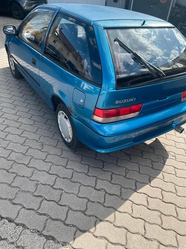 Brugt Suzuki Swift 53 HK (38 kW) 1999 Blå Hatchback