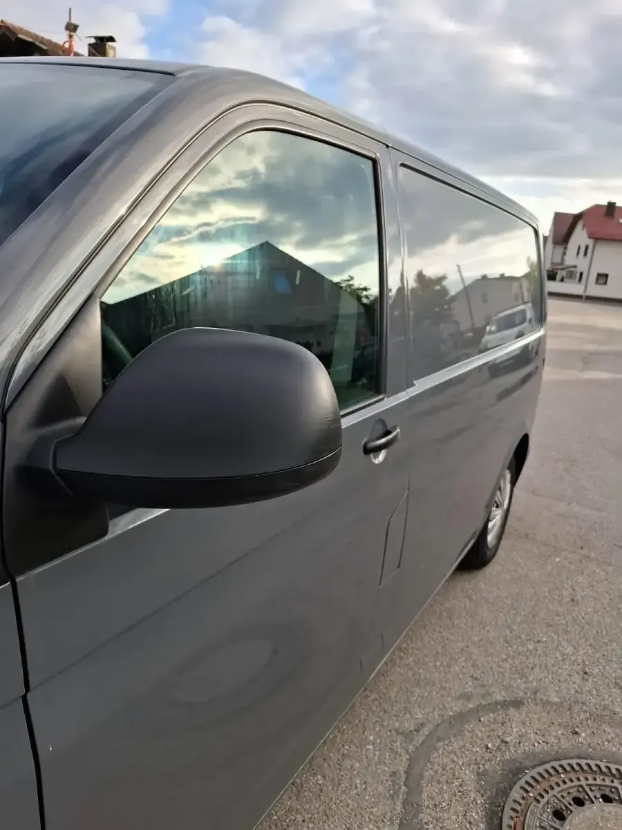 Gebraucht VW Transporter 143 PS (105 kW) 2015 Grau Van