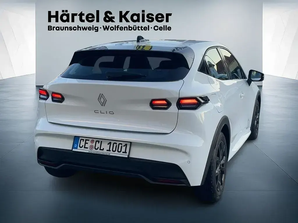 Gebraucht Renault Clio V Evolution 114 PS (83 kW) 2026 Weiß Limousine