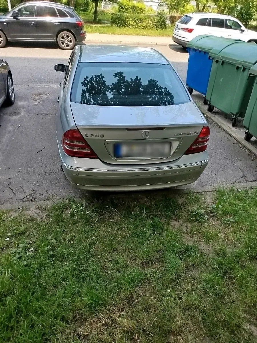Gebraucht Mercedes C200 165 PS (121 kW) 2001 Silber Limousine
