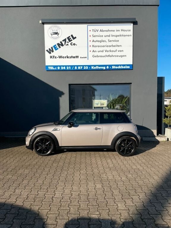 Grau Gebraucht 2012 Mini Cooper D Kleinwagen | 6.099 € (Fairer Preis) - Bild 1/4