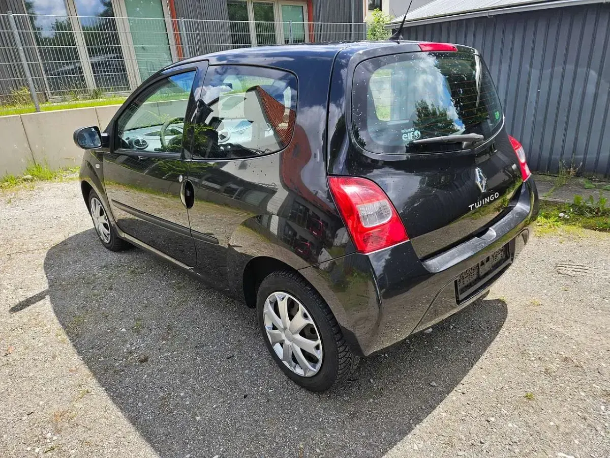 Gebraucht Renault Twingo Authentique 58 PS (42 kW) 2010 Schwarzmetallic Kleinwagen