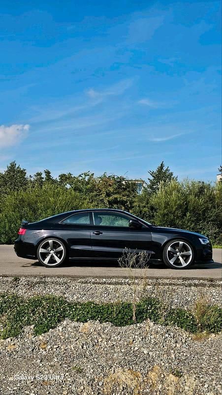 Schwarz Gebraucht 2012 Audi RS5 Comfort Coupé | 26.900 € (Fairer Preis) - Bild 1/4