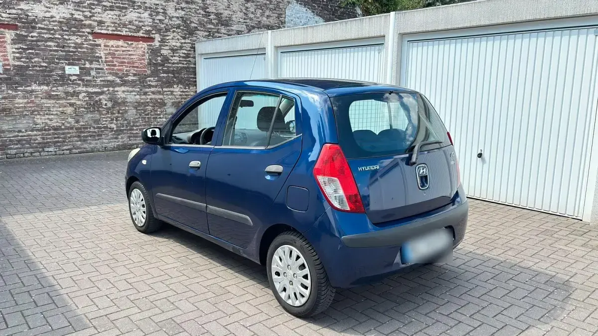 Gebraucht Hyundai i10 66 PS (48 kW) 2009 Blau Kleinwagen
