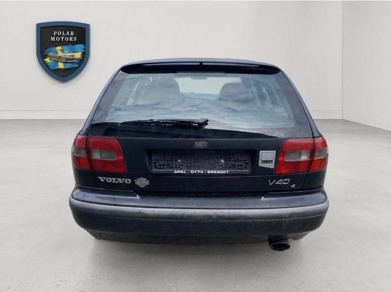Second-hand Volvo V40 200 CP (147 kW) 2000 Other Break