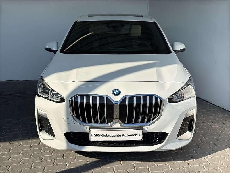 Alpinweiss Gebraucht 2022 BMW 225 M Sport Kombi | 30.398 € (Guter Preis) - Bild 1/4