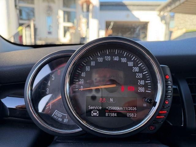 Gebraucht Mini Cooper D 116 PS (85 kW) 2016 Schwarz Kleinwagen