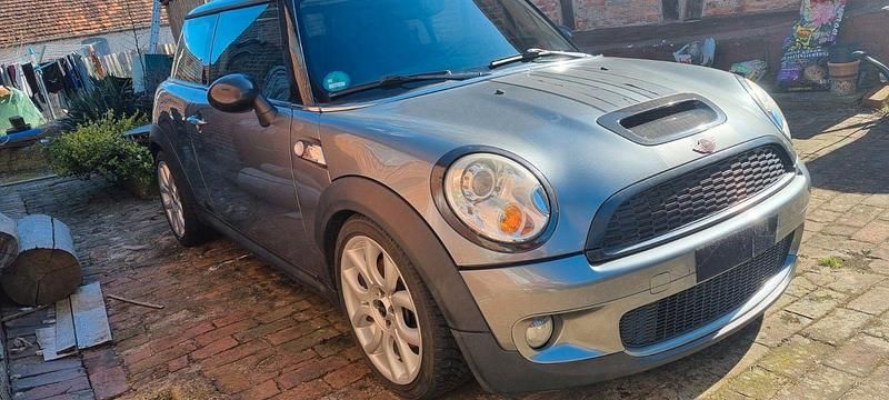 Usata Mini Cooper S 174 CV (127 kW) 2007 Grigio Utilitaria
