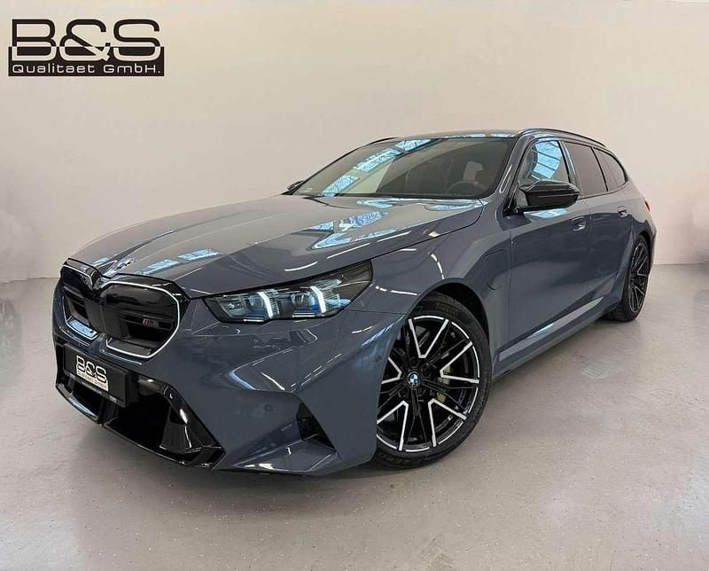 Storm bay metallic Gebraucht 2025 BMW M5 Performance Kombi | 133.990 € (Guter Preis) - Bild 1/4