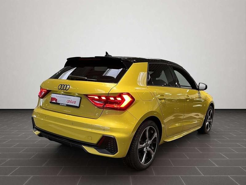 Gebraucht Audi A1 S-Line 110 PS (80 kW) 2021 Pythongelb metallic/mythosschw SUV
