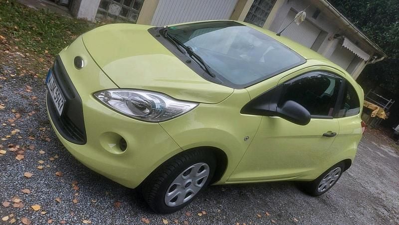 Grün Gebraucht 2013 Ford Ka Kleinwagen | 2.500 € (Guter Preis) - Bild 1/4