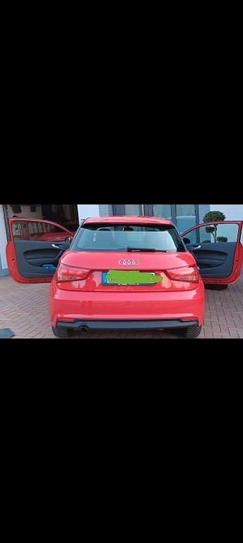 Gebraucht Audi A1 95 PS (69 kW) 2015 Rot Kleinwagen