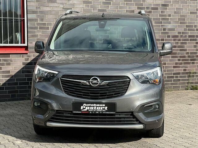 Gebraucht Opel Combo Life Innovation 131 PS (96 kW) 2020 Mondstein grau/e:vulkan grau Limousine