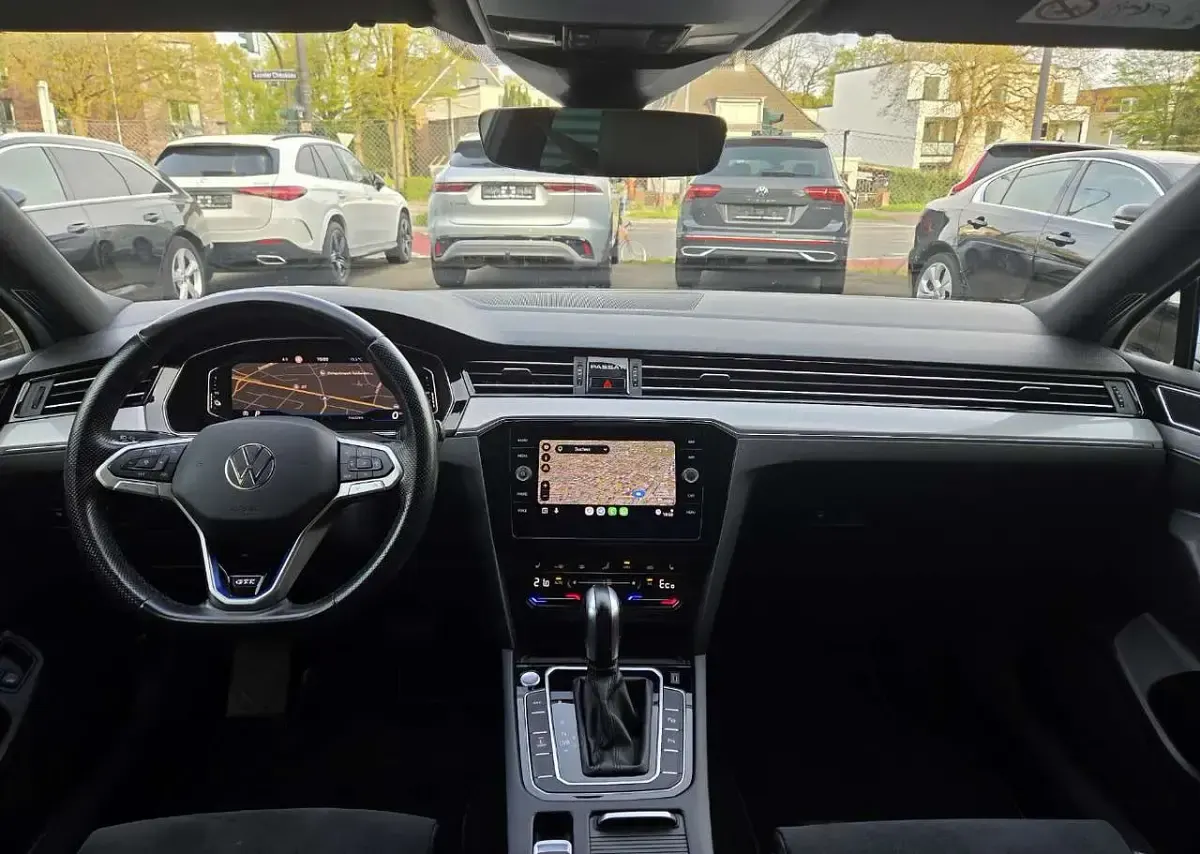 Używany VW Passat GTE 218 KM (160 kW) 2020 Biały Kombi