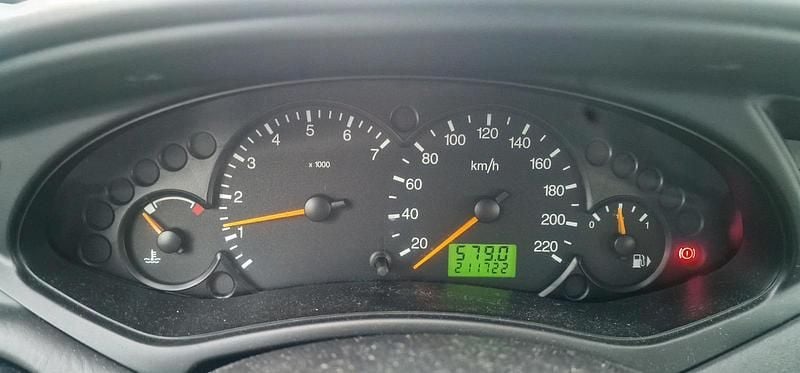 Second-hand Ford Focus 101 CP (74 kW) 2003 Albastru Break