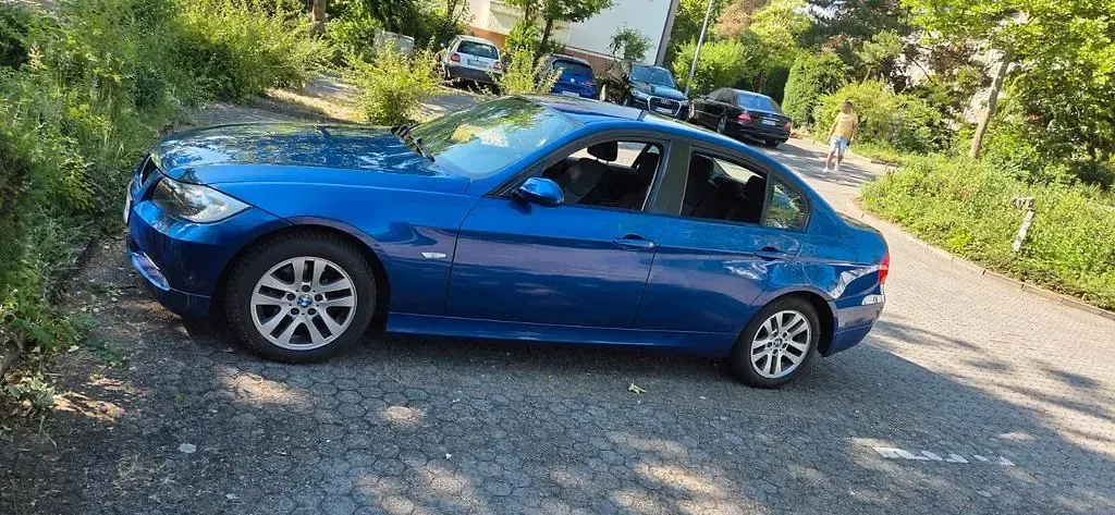 Gebraucht BMW 318 Advantage 143 PS (105 kW) 2008 Blau Limousine