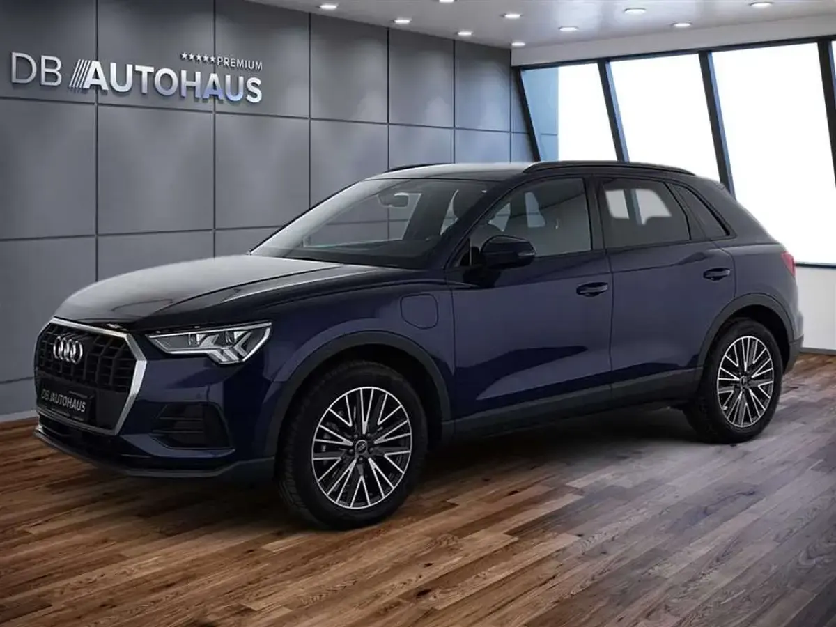 Gebraucht Audi Q3 Ambiente 245 PS (180 kW) 2024 SUV
