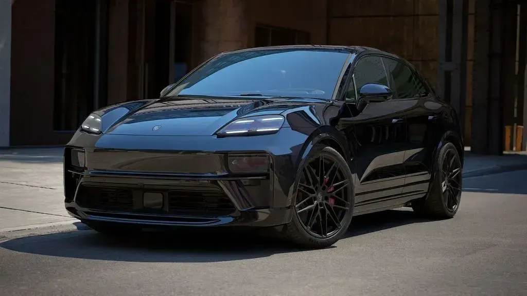 Neu Porsche Macan Turbo 469 kW (639 PS) 2026 Schwarz SUV