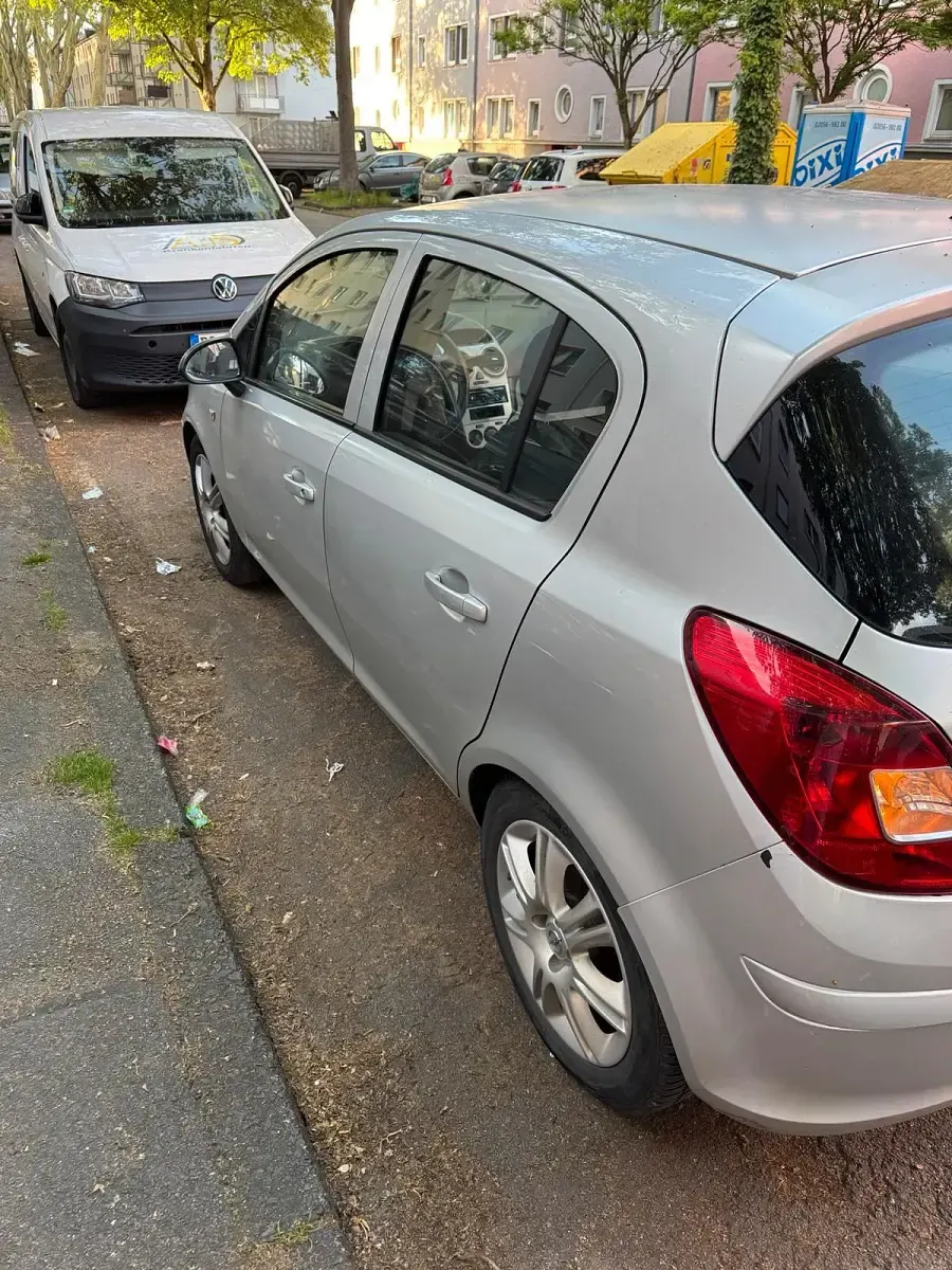 Gebraucht Opel Corsa 80 PS (58 kW) 2008 Grau Kleinwagen