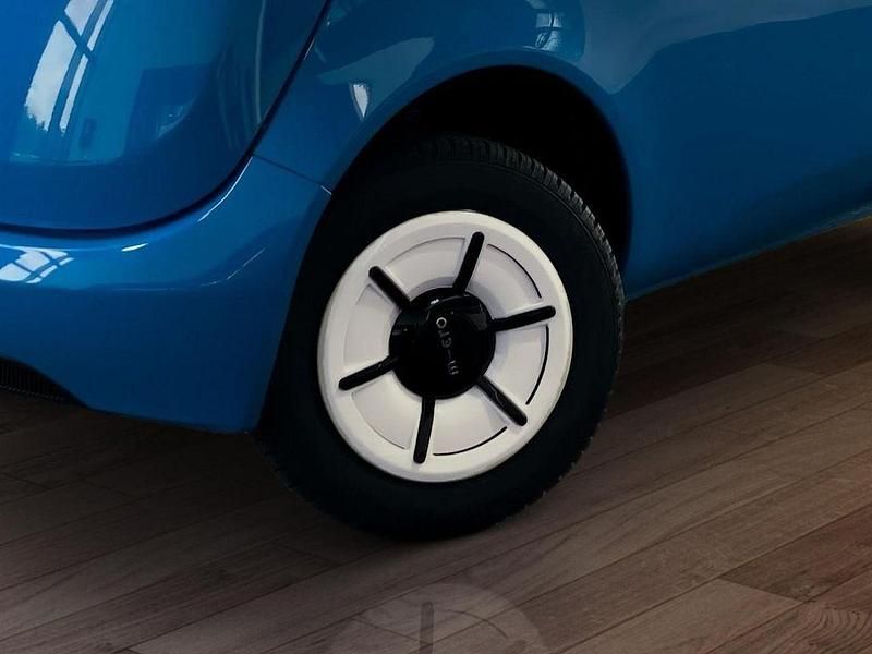Neu Micro Microlino 13 kW (18 PS) 2025 Blau Kleinwagen