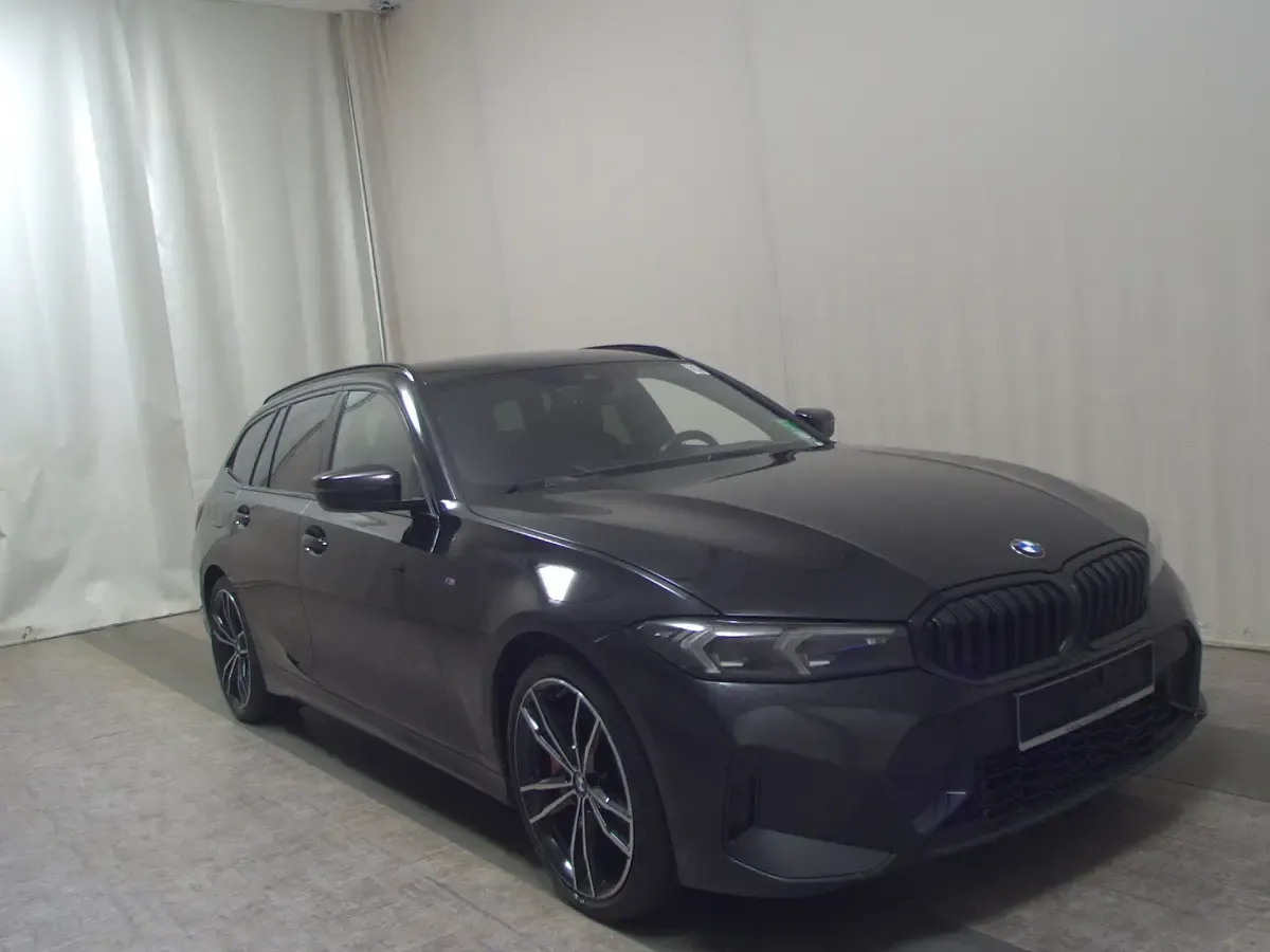 Gebraucht BMW 320 M Sport 190 PS (139 kW) 2022 Schwarz Kombi