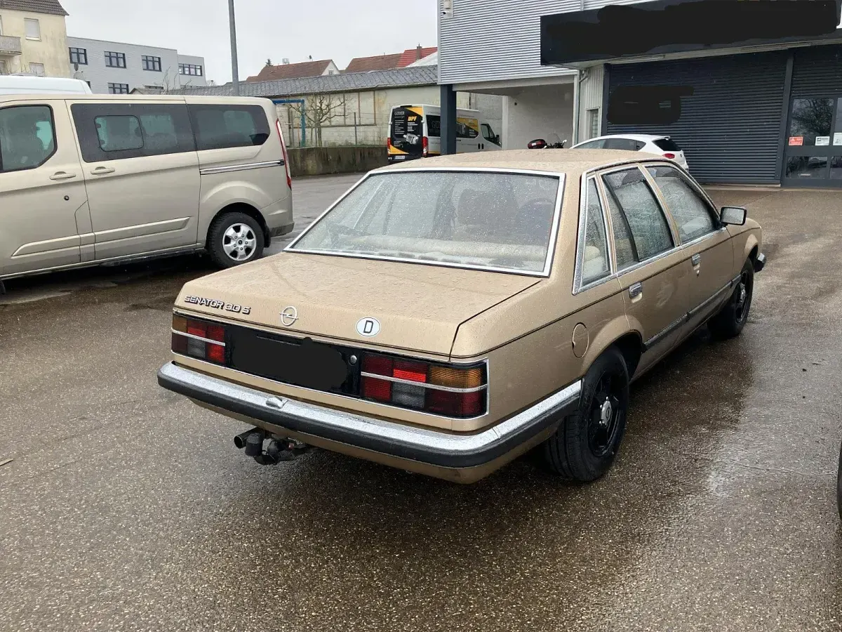 Occasion Opel Senator S 150 ch (110 kW) 1979 Doré Berline