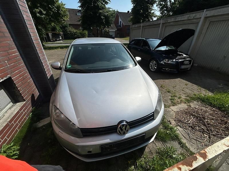 Gebraucht VW Golf VI 105 PS (77 kW) 2012 Kleinwagen