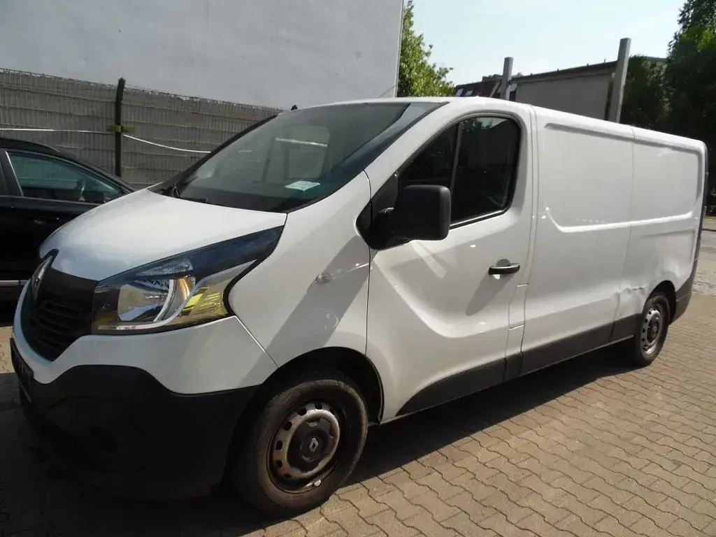 Gebraucht Renault Trafic Komfort 125 PS (91 kW) 2018 Weiß Van / Kleinbus