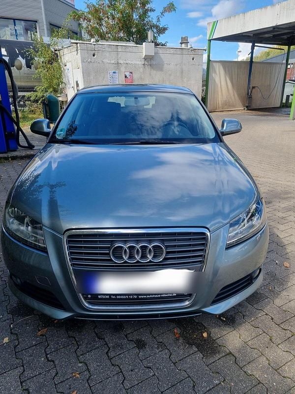 Gebraucht Audi A3 105 PS (77 kW) 2010 Grau Kleinwagen