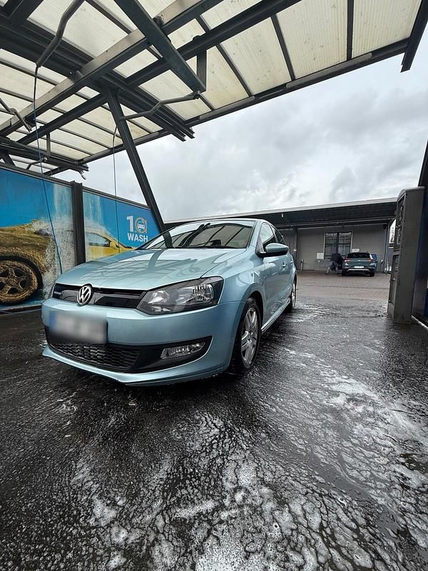 Gebraucht VW Polo 75 PS (55 kW) 2010 Blau Kleinwagen